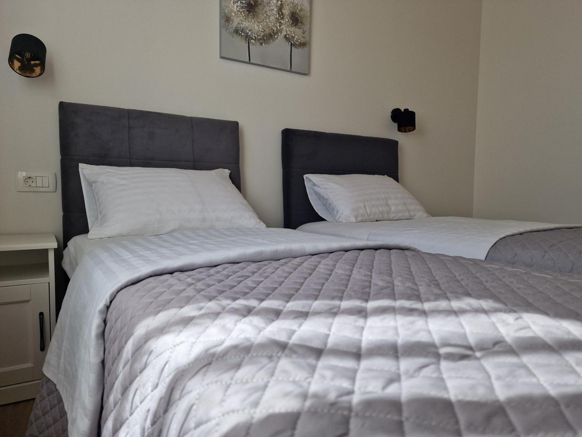Apartments Miamare Примоштен Екстер'єр фото
